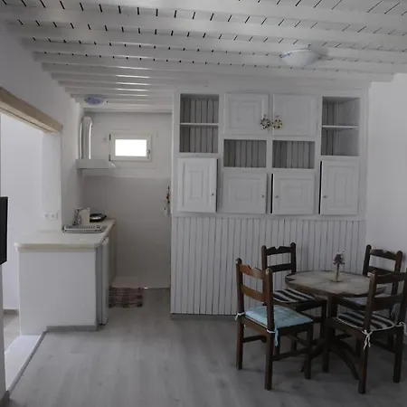 Guest house Andriani's 3*