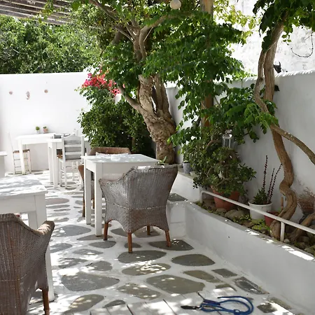 Guest house Andriani's 3*