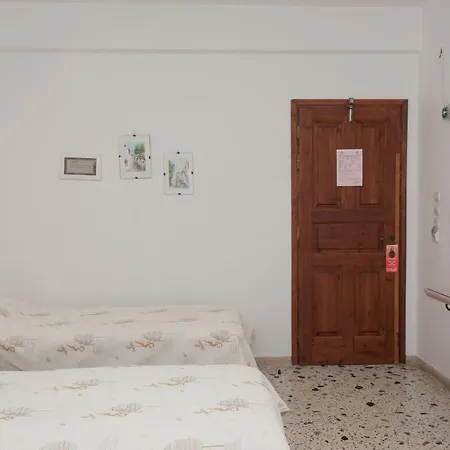 Pensión Andriani's 3*