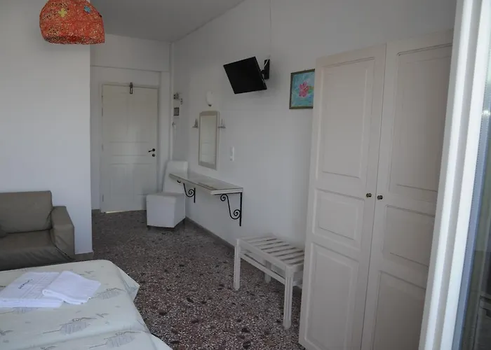 Andriani's 3* Mykonos Town