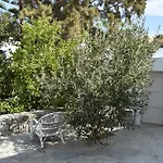 アドリアーニス Mykonos Town