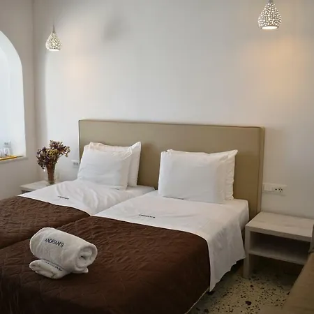 בית הארחה Andriani's 3*