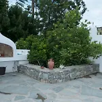 Andriani's בית הארחה